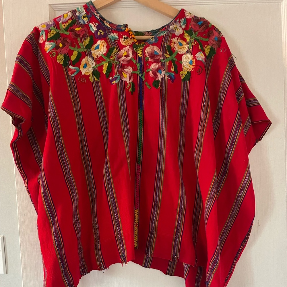 Vintage embroidered Mexican blouse.